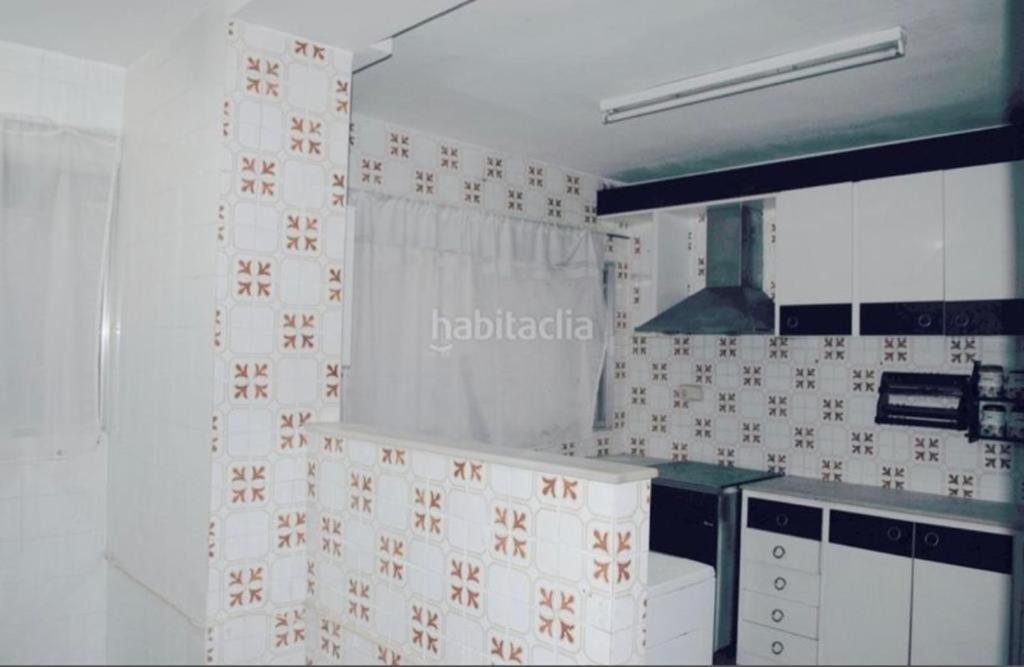 Rmn Tourist Home 3H Валенсия Екстериор снимка